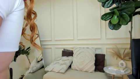 charlottebrownn_ online show from 03.04.26