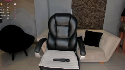 Charlotte online show from 12.31.24