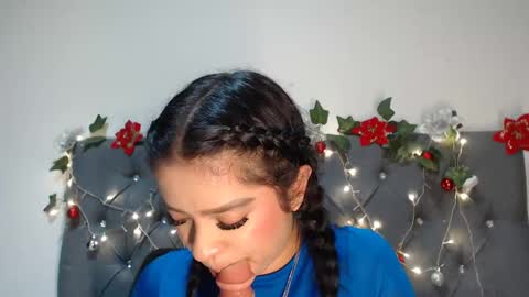 charlottee07 online show from 12.24.24