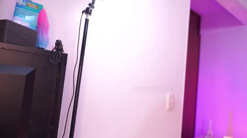 ill be online tomorrow December 1st online show from 02.11.26