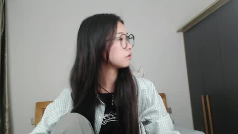 Charlotte online show from 12.08.24