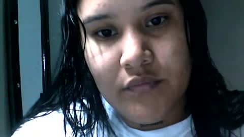 Snapshot of charlottequeen_21 chatting on 06.20.26 charlottequeen_21 online show from 06.20.26