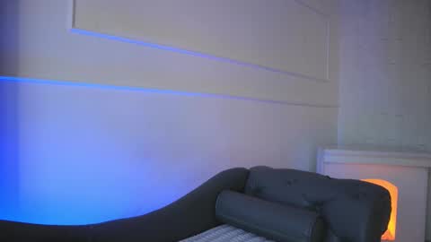 Lauren Rus online show from 11.08.25