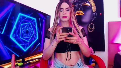 charlotte villorina online show from 10.03.25