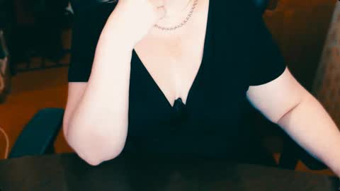 Snapshot of charlottextasty chatting on 12.27.24 CharlotteXTasty online show from 12.27.24