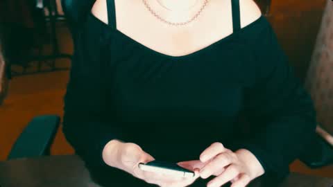 Snapshot of charlottextasty chatting on 01.28.25 CharlotteXTasty online show from 01.28.25