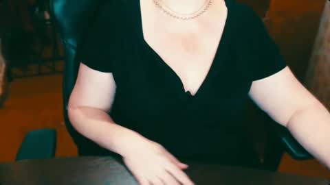 Snapshot of charlottextasty chatting on 01.29.25 CharlotteXTasty online show from 01.29.25