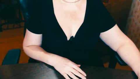 Snapshot of charlottextasty chatting on 02.06.25 CharlotteXTasty online show from 02.06.25