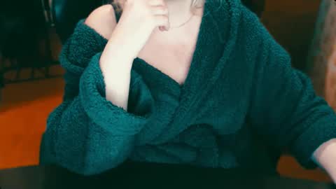 Snapshot of charlottextasty chatting on 02.10.25 CharlotteXTasty online show from 02.10.25