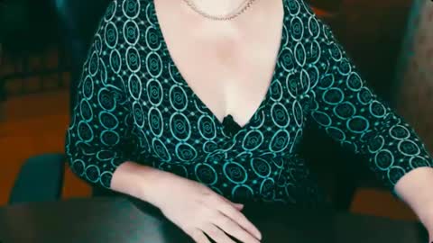 Snapshot of charlottextasty chatting on 02.12.25 CharlotteXTasty online show from 02.12.25