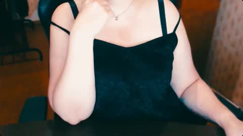 Snapshot of charlottextasty chatting on 09.22.25 CharlotteXTasty online show from 09.22.25