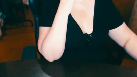 Snapshot of charlottextasty chatting on 10.29.25 CharlotteXTasty online show from 10.29.25