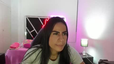    online show from 10.11.25