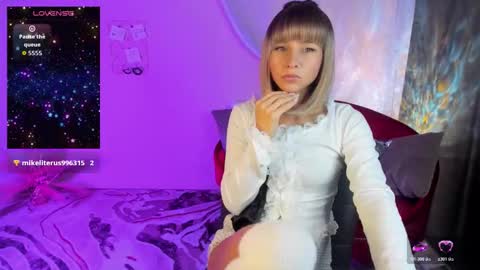 Snapshot of charmbianca chatting on 11.13.25 Bianca online show from 11.13.25