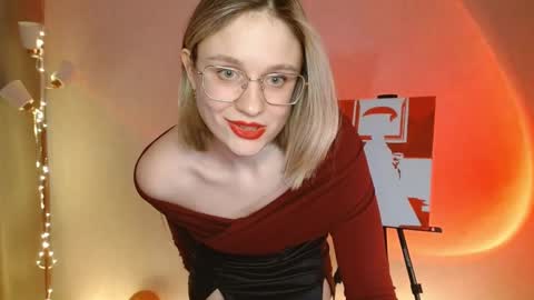 Michelle  online show from 02.10.25