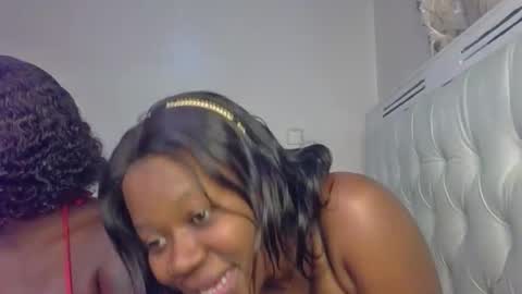 charming_kittie online show from 09.19.25