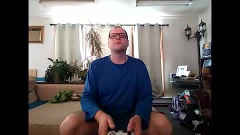 Snapshot of charmingatom chatting on 03.20.26 charmingatom online show from 03.20.26