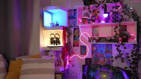 Belle and Miley online show from 12.13.24