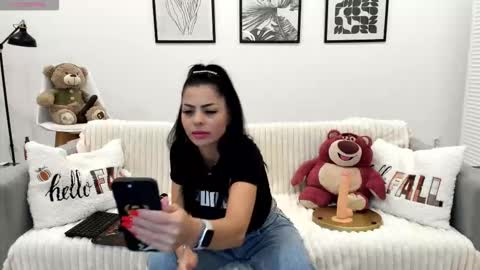 charmvanesa online show from 09.21.25