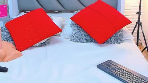 Charon  Stom online show from 11.18.25