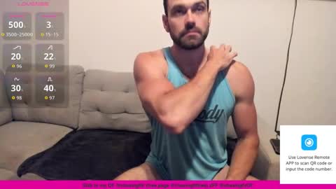 Snapshot of chasemason20 chatting on 10.24.25 Onlyfans chasingfit Instagram the arguer Twitter chasingfitOF online show from 10.24.25