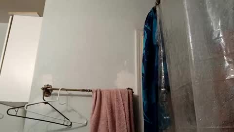 Snapshot of chasemdlovett02 chatting on 10.29.25 Bamf online show from 10.29.25