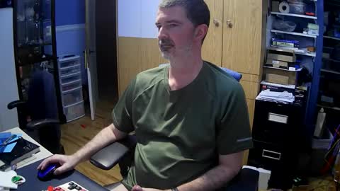 wanaBeYourToy online show from 04.12.26