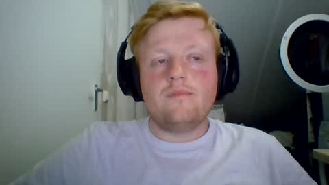 Snapshot of chattygingerboy chatting on 06.20.26 Gingerboy online show from 06.20.26