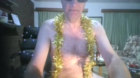 Snapshot of chaturdell9359 chatting on 12.22.24 We Chat online show from 12.22.24