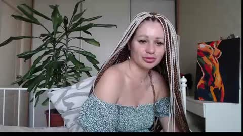 Snapshot of chatureva chatting on 06.19.26 chatureva online show from 06.19.26