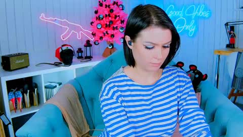 Miss Harmony online show from 01.04.25