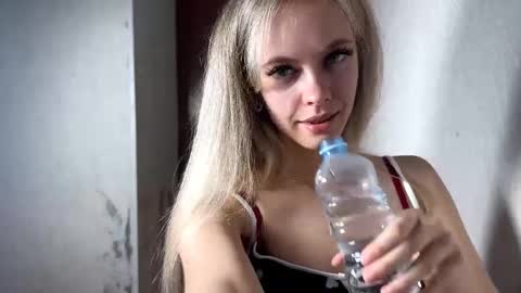 Milissa online show from 10.07.25