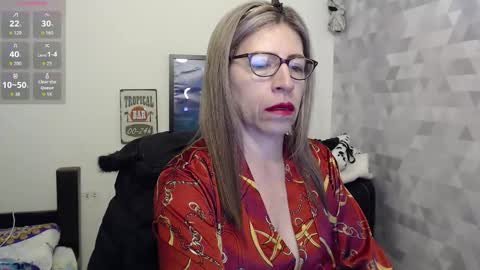 CHAYLA VICTORIA RUIZ  online show from 09.20.25