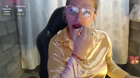 CHAYLA VICTORIA RUIZ  online show from 03.19.26