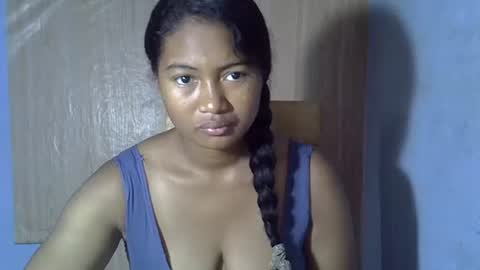 Snapshot of chechick_sahu chatting on 10.31.25 Angel online show from 10.31.25