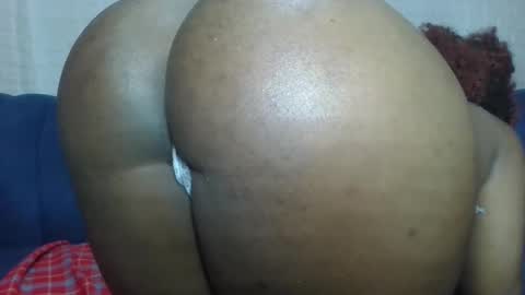 Snapshot of cheeky_charms chatting on 02.14.26 cheeky_charms online show from 02.14.26