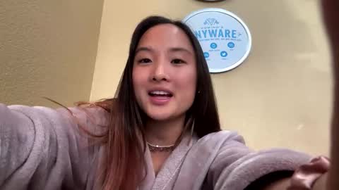 chellybear101 online show from 12.04.24