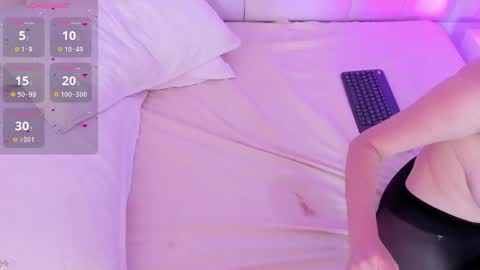 chelsea_bolton_ online show from 02.21.25