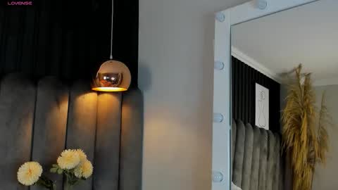 chelsea_bolton_ online show from 10.29.25