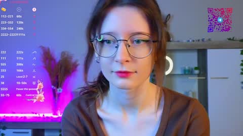 Mona online show from 12.10.24