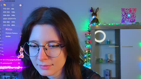 Mona online show from 01.04.25