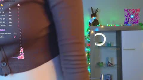 Mona online show from 01.12.25