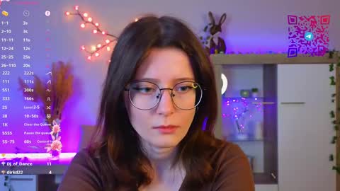 Mona online show from 03.04.25