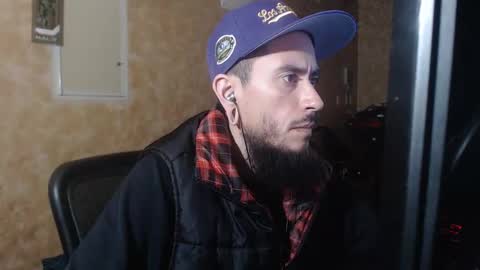 Snapshot of chelseagrinox chatting on 10.29.25 Chelsea online show from 10.29.25