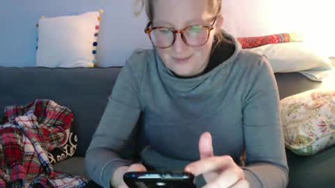 Snapshot of chelseasentra1 chatting on 12.11.24 Chelsea online show from 12.11.24