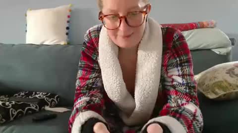 Snapshot of chelseasentra1 chatting on 12.12.24 Chelsea online show from 12.12.24