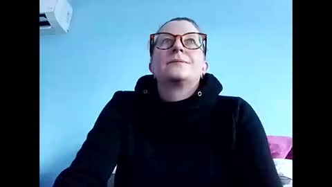 Snapshot of chelseasentra1 chatting on 01.04.25 Chelsea online show from 01.04.25