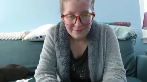 Snapshot of chelseasentra1 chatting on 02.14.25 Chelsea online show from 02.14.25