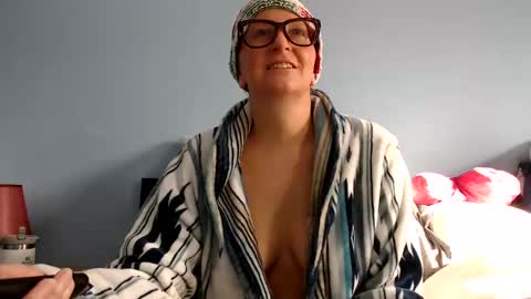 Snapshot of chelseasentra1 chatting on 11.03.25 Chelsea online show from 11.03.25