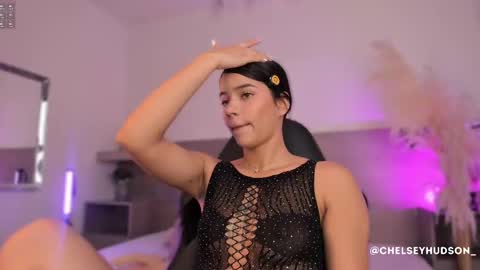 Snapshot of chelsey_hudson chatting on 10.04.25 chelsey_hudson online show from 10.04.25